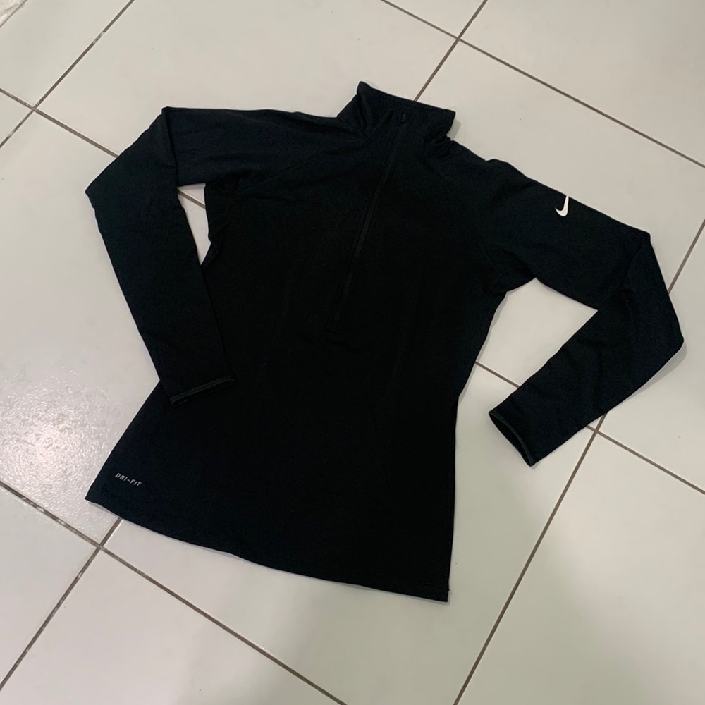 Womens Nike Pro Combat 1/2 zip pullover